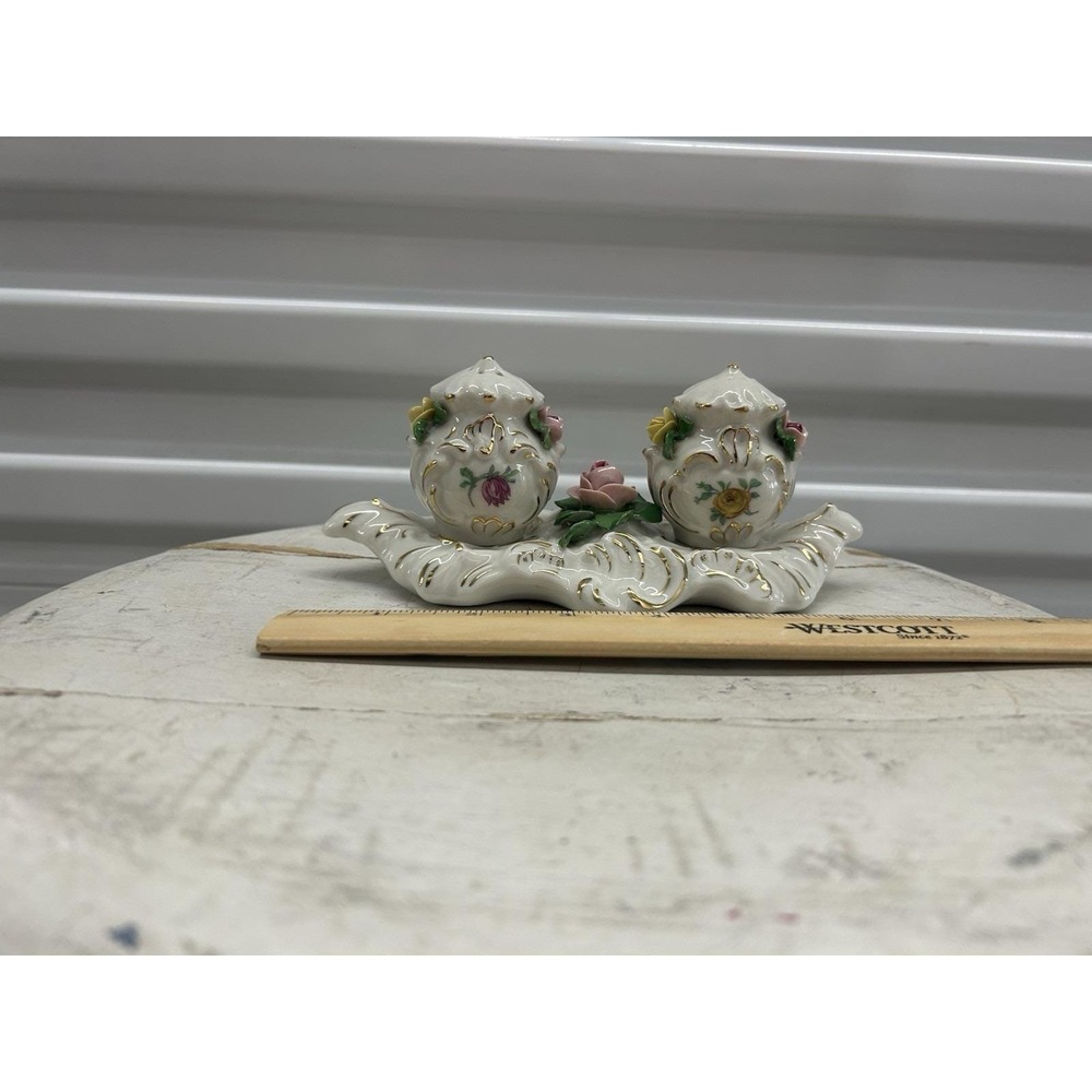 Vintage Dresden Salt and Pepper Set - Picture 4 of 9
